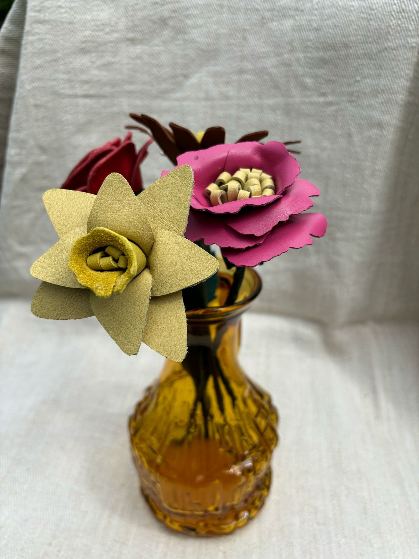 Fleurs en cuir