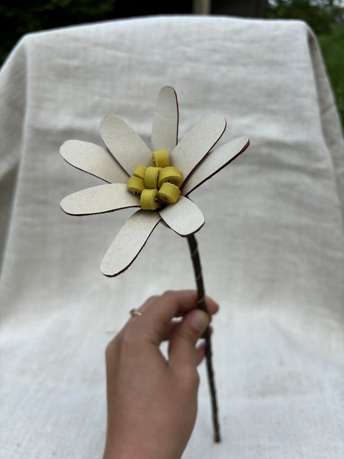 Fleurs en cuir