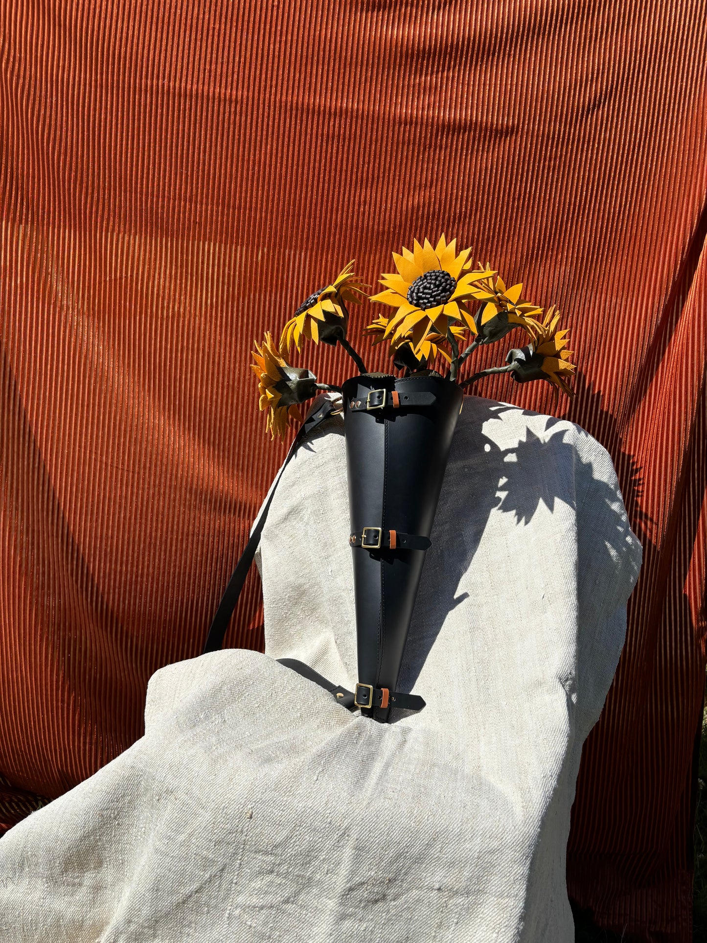 Fleurs en cuir