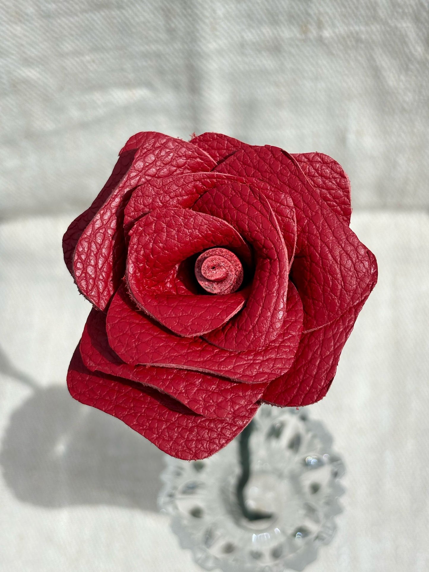 Fleurs en cuir
